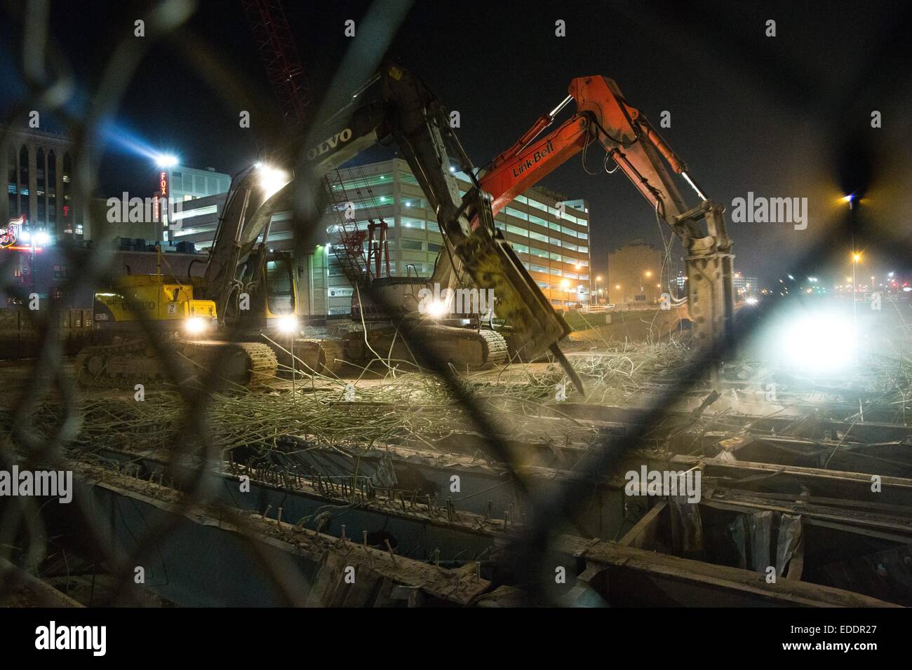 I-75 Brücke Abriss in Downtown Detroit Woodward Ave für m-1 Schiene, Michigan, USA. 25. Oktober 2014. Stockfoto