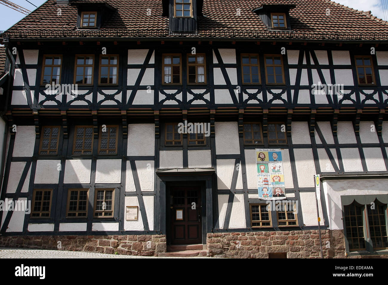 In diesem Fachwerkhaus in Eisenach Martin Luther gilt als einen bedeutenden Teil seiner Schulzeit 1498-1501 mit der Familie Cotta verbracht haben. Foto: Klaus Nowottnick Datum: 21. August 2014 Stockfoto