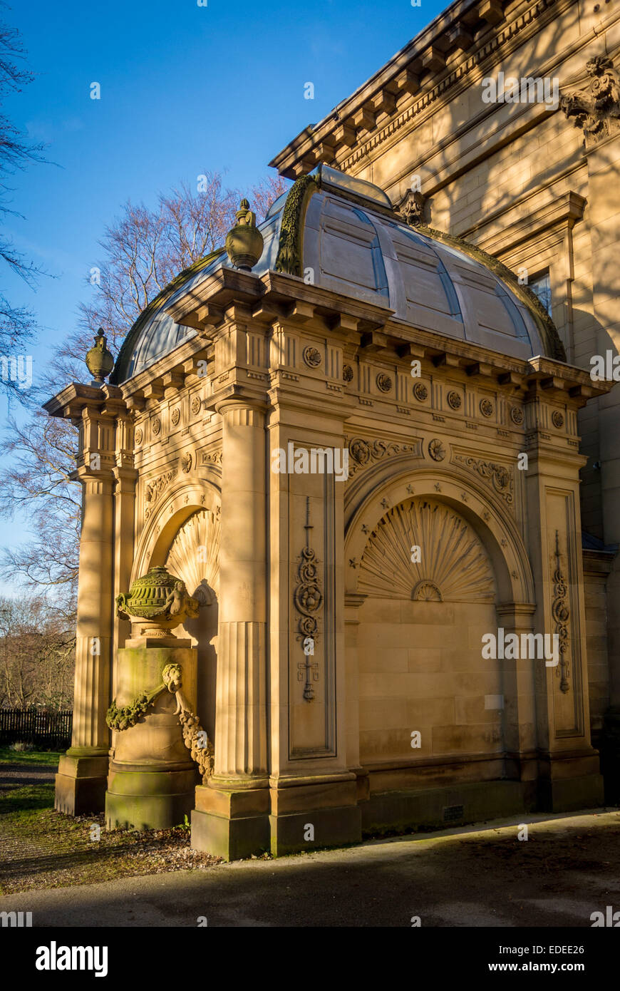 Titus Familie Mausoleum in Saltaire Vereinigte Reformierte Kirche, Saltaire, West Yorkshire, Großbritannien. Stockfoto
