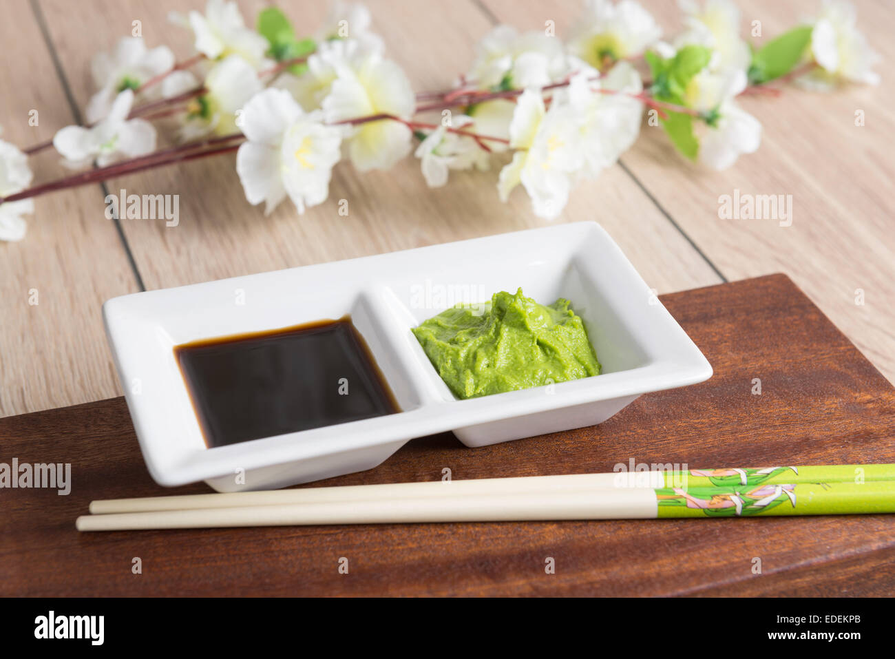 Soja Sauce und Wasabi - Gewürze japanischer Küche Stockfoto