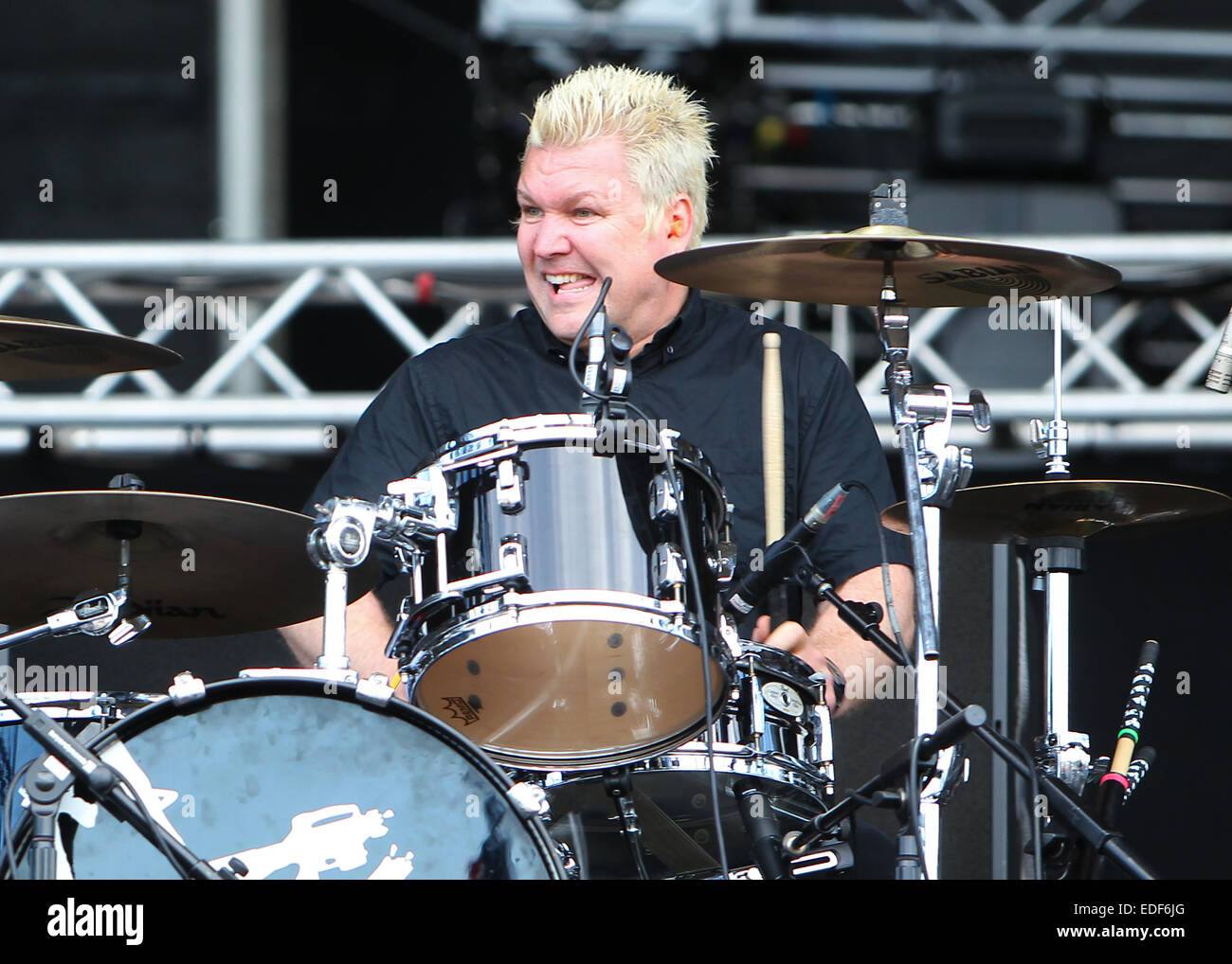 Sonisphere 2014 - Knebworth House - Performances - Tag 1 - Anti-Flag mit: Pat Thetic, Anti-Flag wo: Stevenage, Vereinigtes Königreich bei: 4. Juli 2014 Stockfoto