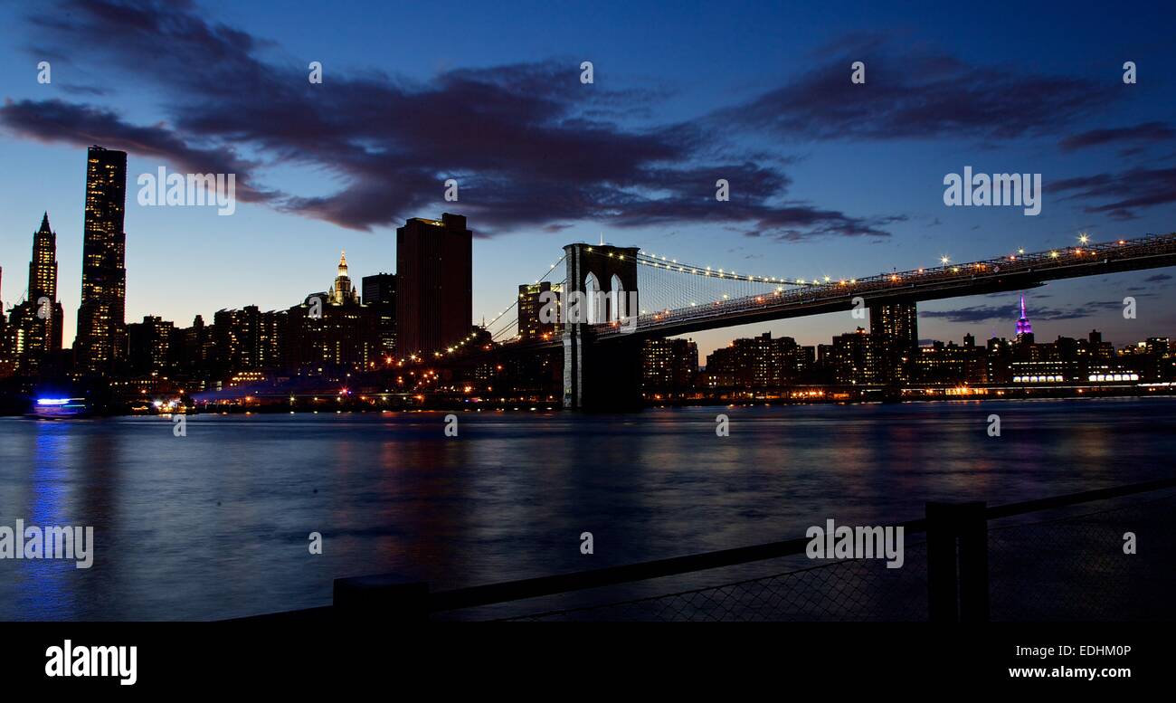 Macy's 4. Juli Feuerwerk mit New York: Atmosphäre wo: New York, Vereinigte Staaten von Amerika bei: 4. Juli 2014 Stockfoto