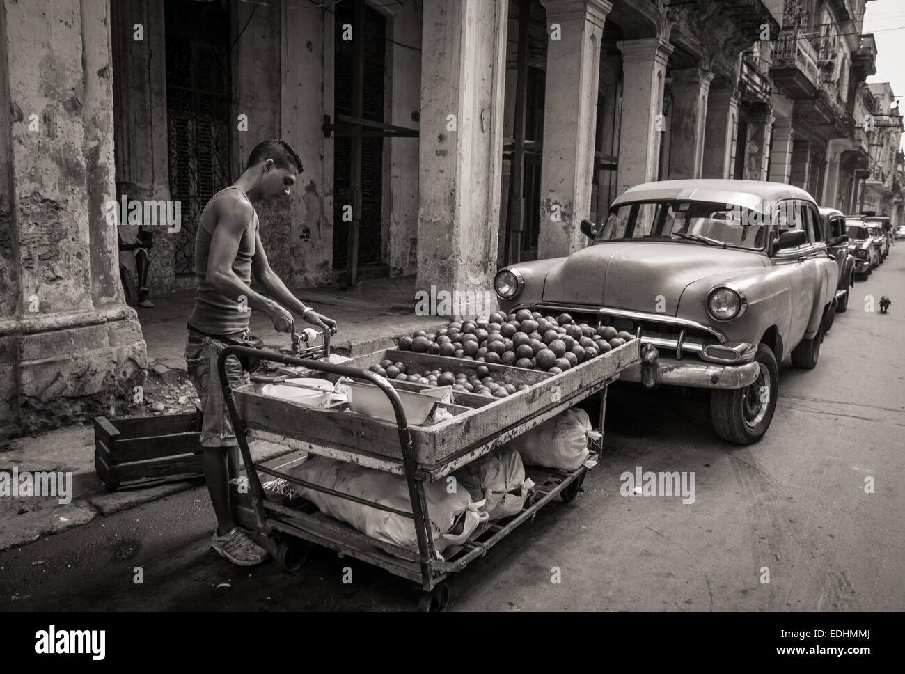 Archiv der Cuba Street.  Typische Straßenszene in Alt-Havanna. Stockfoto