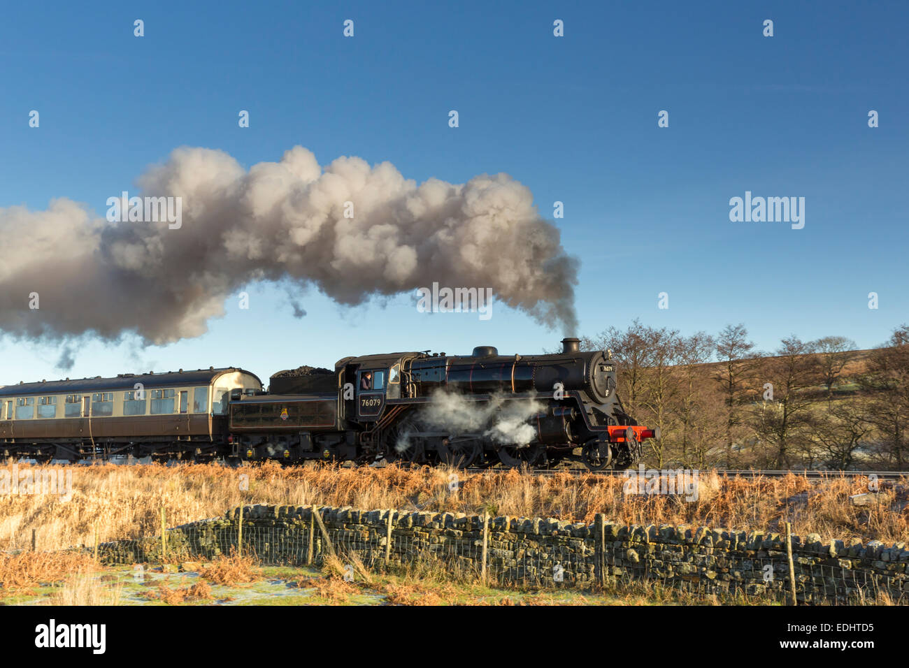 Dampfzug auf der North Yorkshire Dampf Bahnstrecke in der Nähe von Goathland Stockfoto