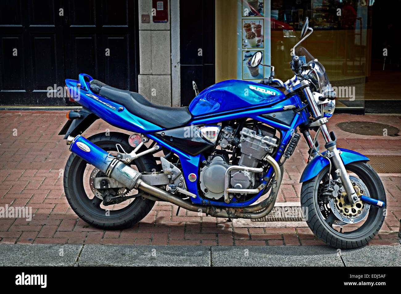 Susuki Bandit 4 Zylinder 600ccm Motorrad auf einer Straße von Dublin in Irland Stockfoto