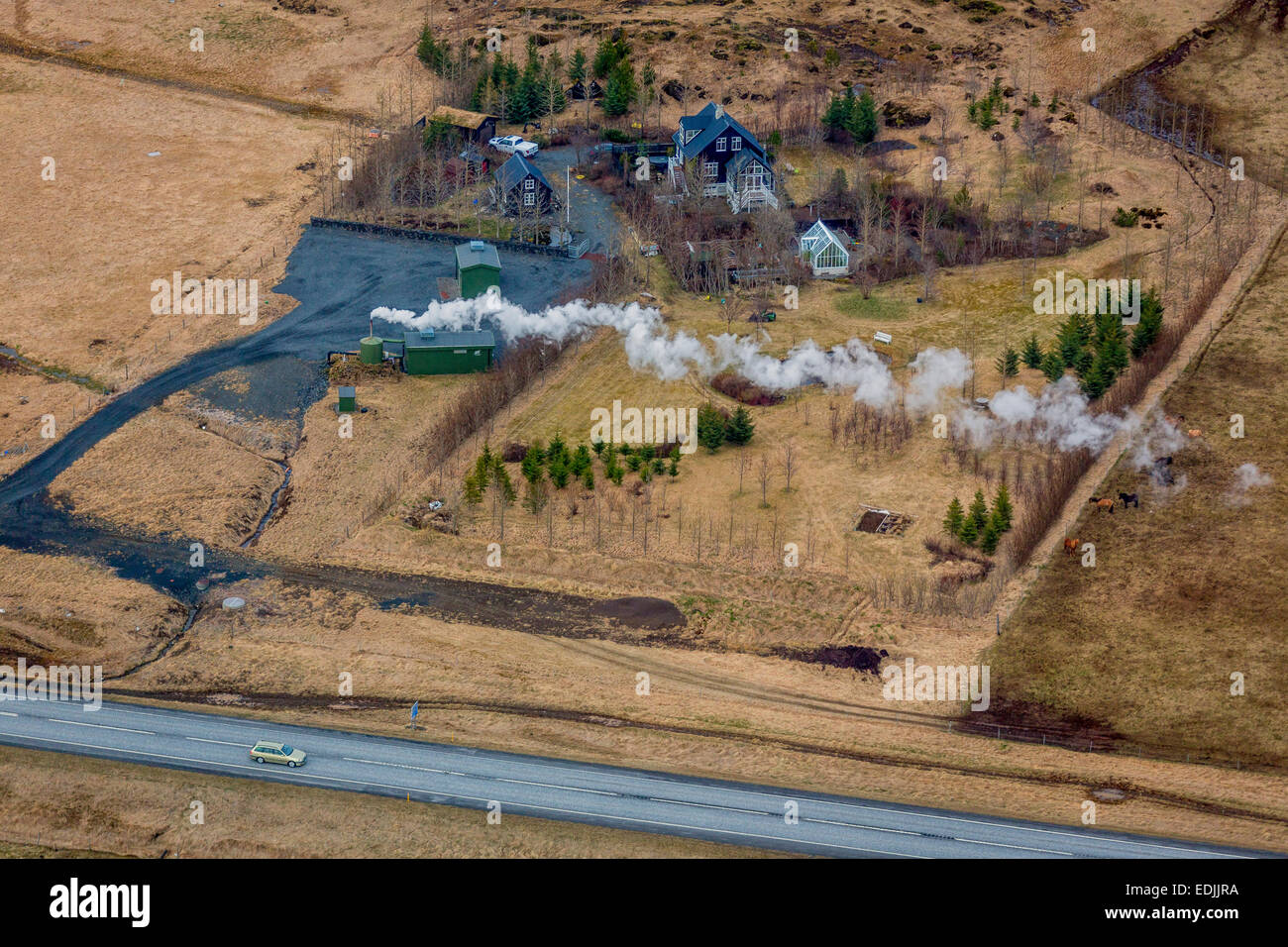 Luftbild des Hauses mit Geothermie, Hveragerdi, Island Stockfotografie