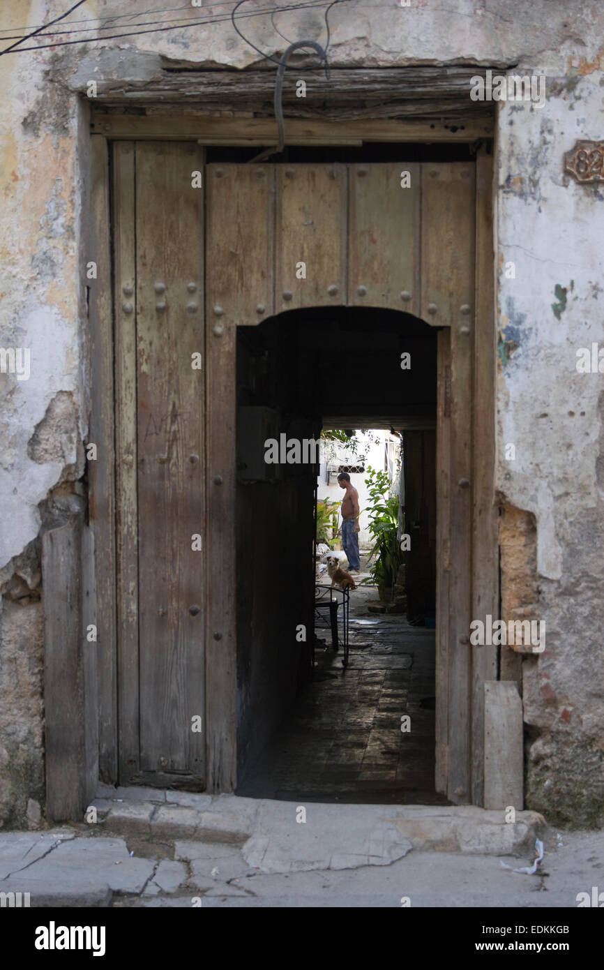 Kubanische Tür in Havanna Stockfoto