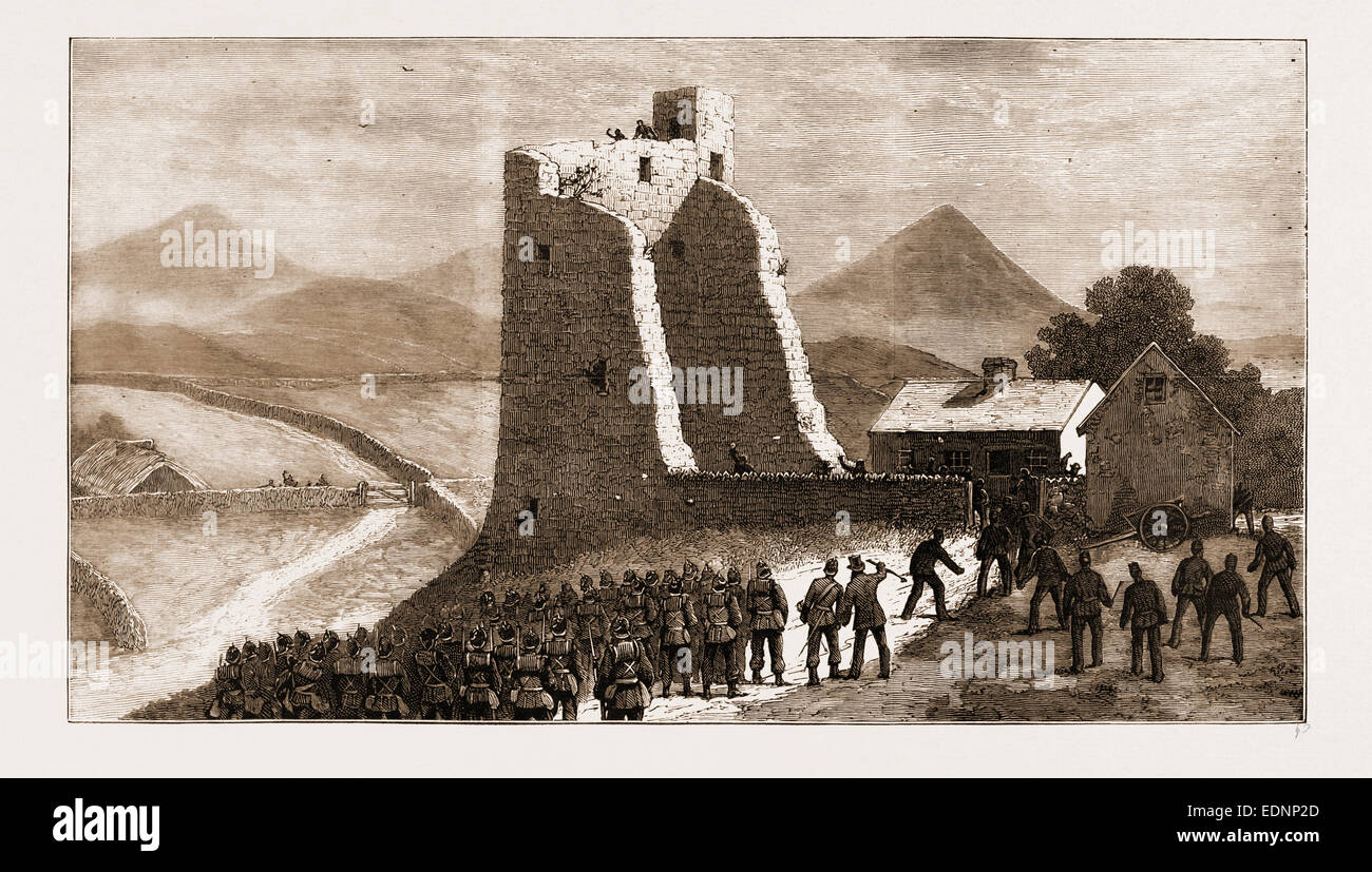 DIE LAND-AGITATION IN IRLAND, 1881: STURM CASTLETOWN SCHLOSS NEUE PALLAS, LIMERICK Stockfoto