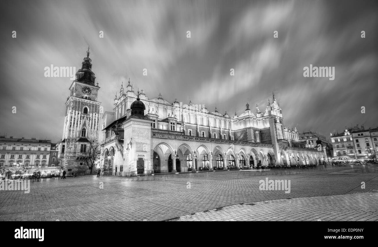 Der Hauptmarkt in Krakau schwarz und weiß, Polen. Stockfoto