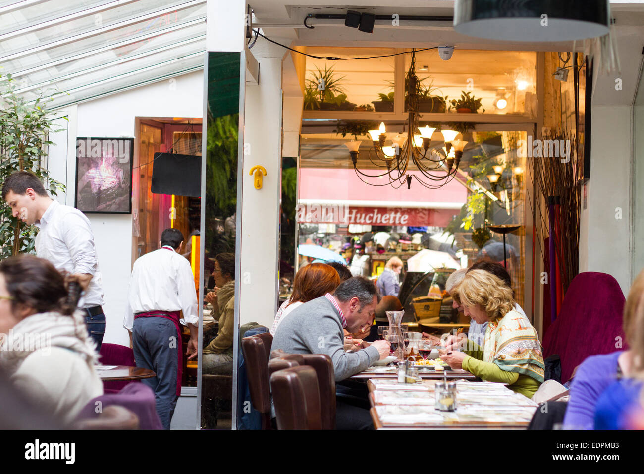 Restaurant "La Taverne De La Huchette" in Paris Stockfoto