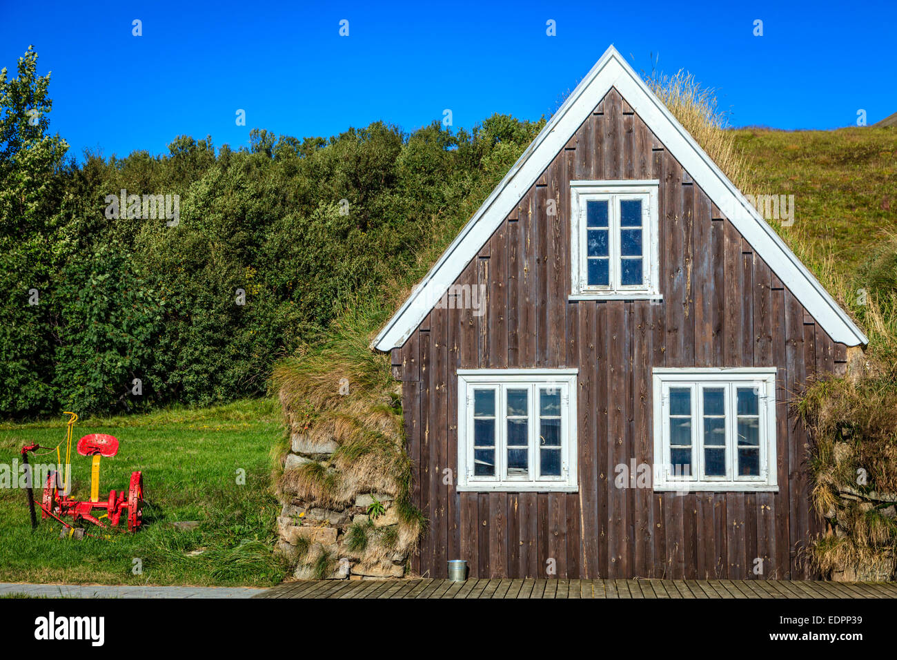 Traditionelle isländische Rasen-Haus auf einem Bauernhof Stockfoto