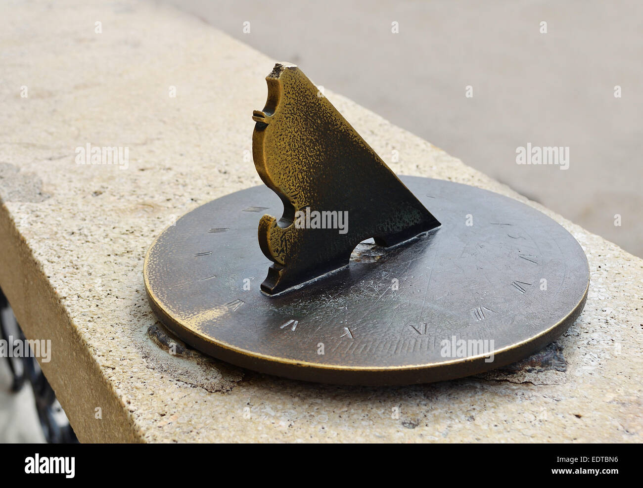 Mittelalterliche europäische Sonnenuhr Stockfoto