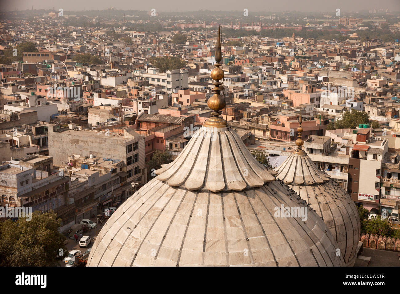 Blick vom Minarett der Moschee Jama Masjid Freitag über den Dächern der Stadt, Delhi, Indien, Asien Stockfoto