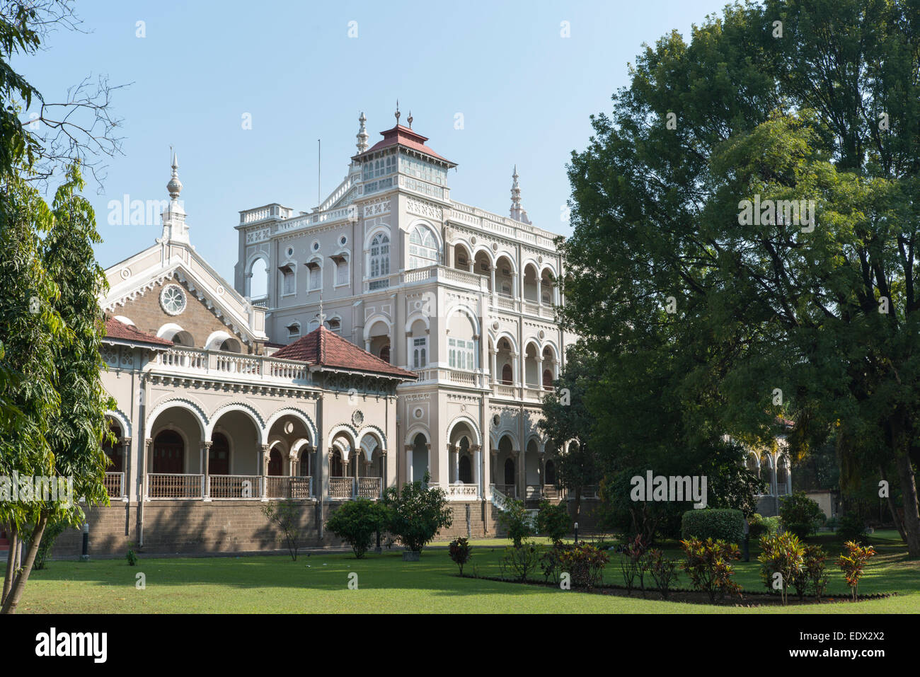 Aga Khan Palace auch bekannt als das Nationaldenkmal der Ghandi 1892 erbaut von Sultan Mohammad Shah Aga Khan III Pune Maharashtra Stockfoto