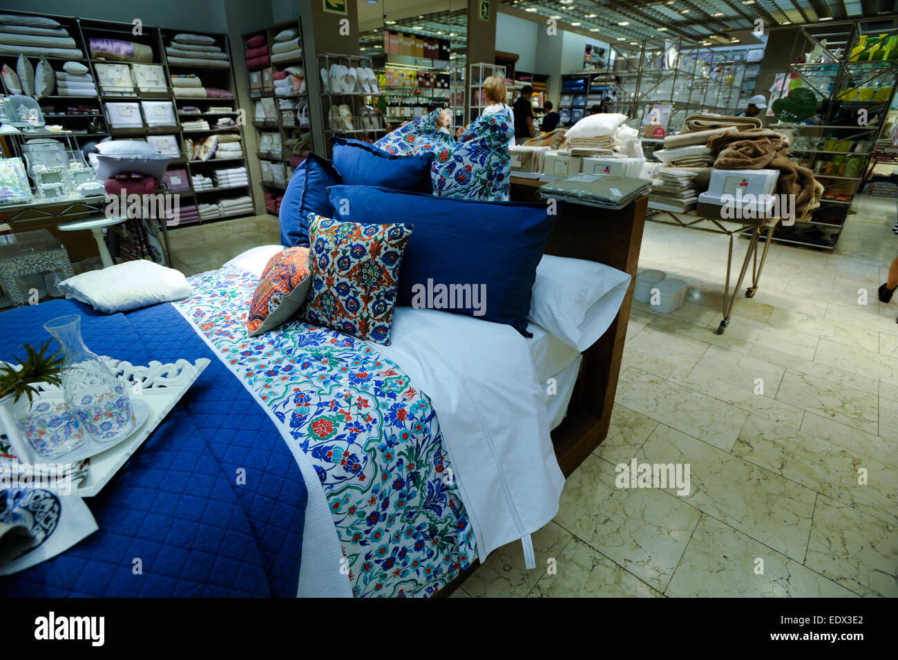 Zara home store Fotos und Bildmaterial in hoher Auflösung Alamy