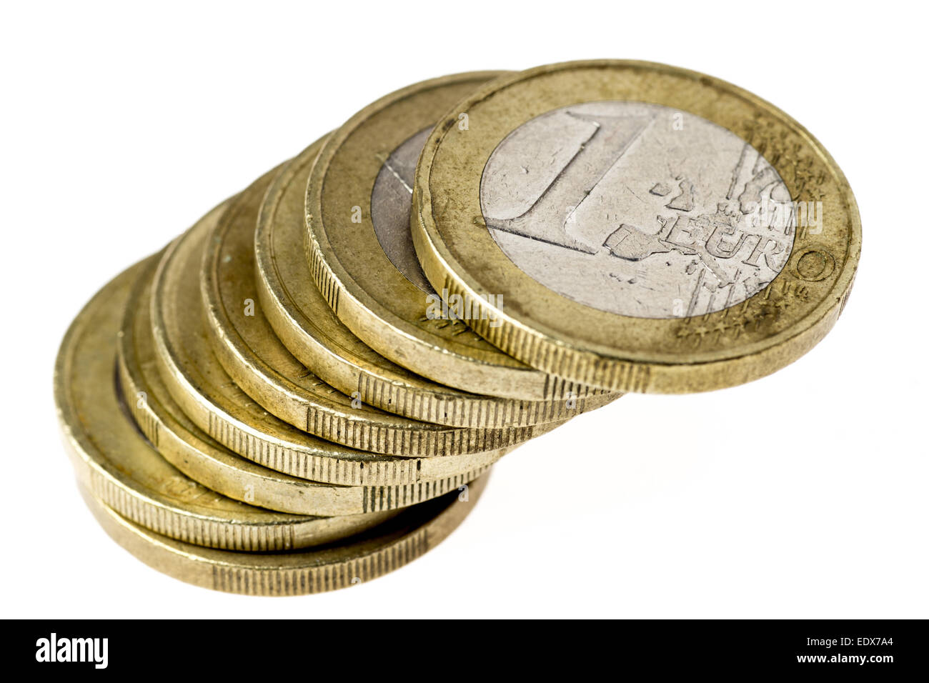 Stapeln von einer, die Euro-Münzen der kippe und kurz vor dem Zusammenbruch Stockfoto