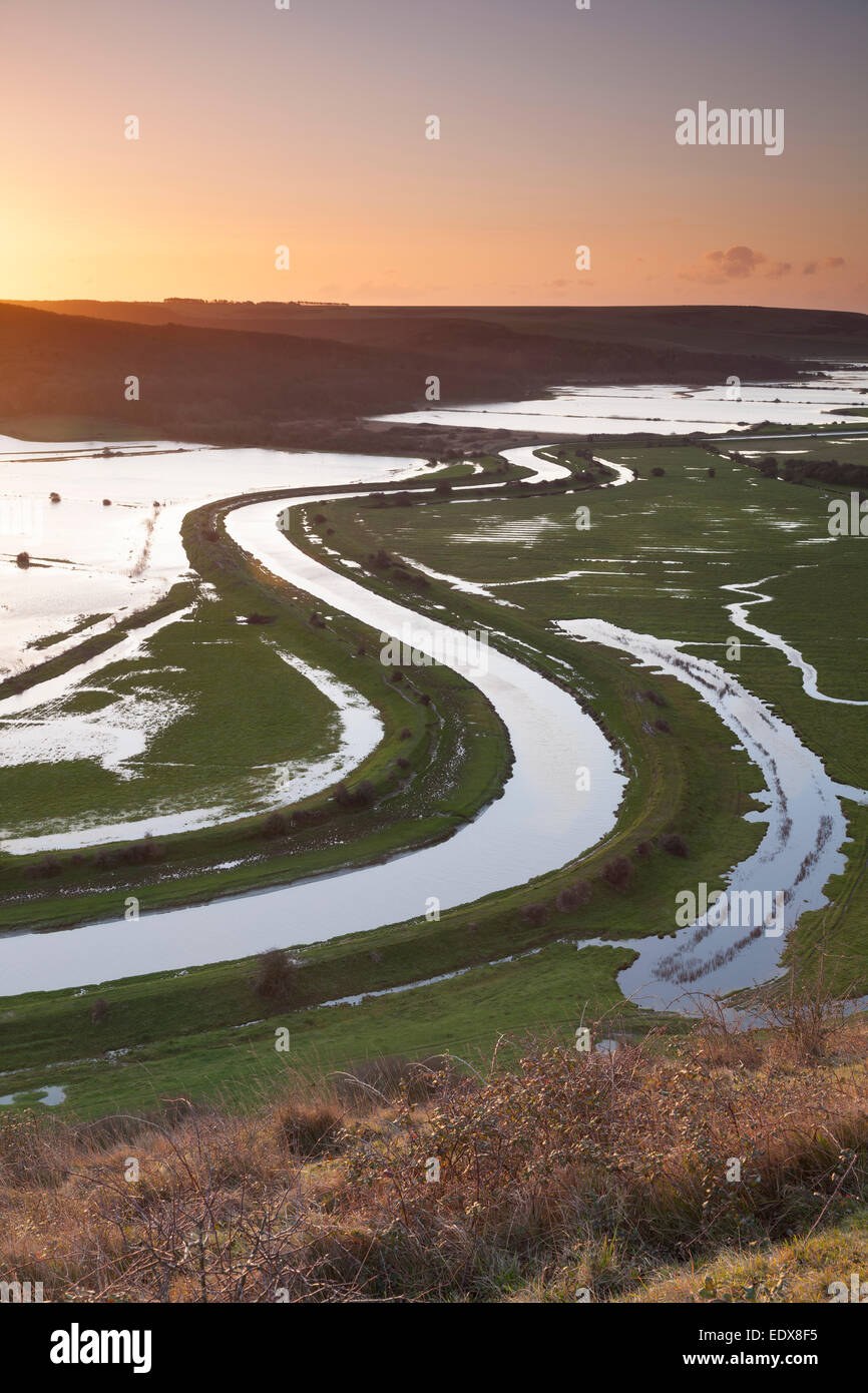 Einen schönen Sonnenaufgang über den Cuckmere Valley in der Nähe von Seaford, Ostsussex. Stockfoto