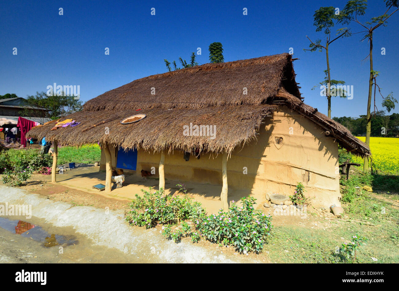 Nepal: Land der Wunder und kulturellen Schätze des Himalaya, wo alte Traditionen auf atemberaubende Landschaften treffen. Entdecken Sie den Zauber Nepals. Stockfoto