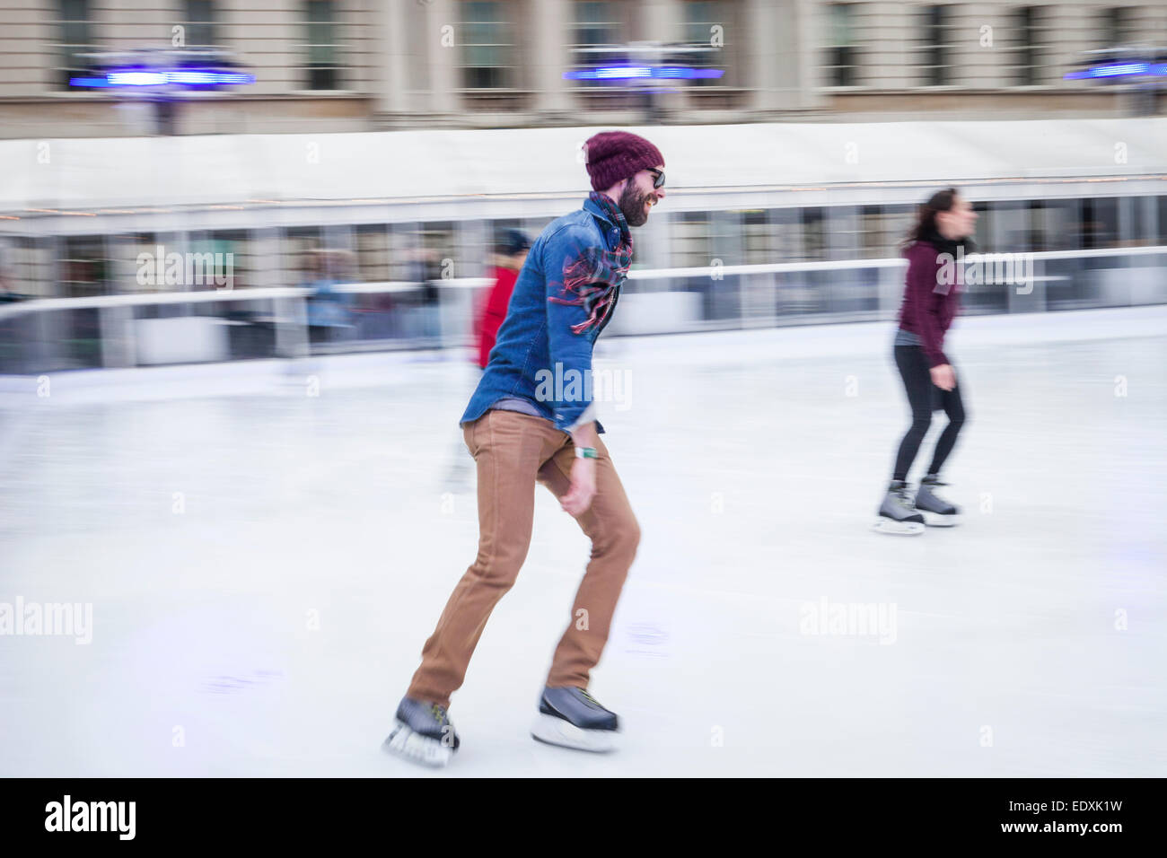 Eislaufen im Somerset House, London Stockfoto