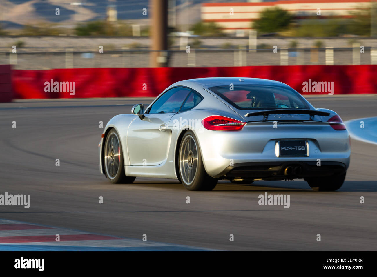 Las Vegas Nevada - Dezember 09: Porsche Cayman S gehen rund um die Strecke auf dem Las Vegas Motor Speedway, 9. Dezember 2014 in L Stockfoto