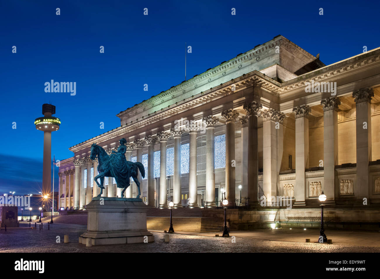 St.-Georgs Halle bei Nacht, Liverpool City Centre, Liverpool, Merseyside, England, UK Stockfoto