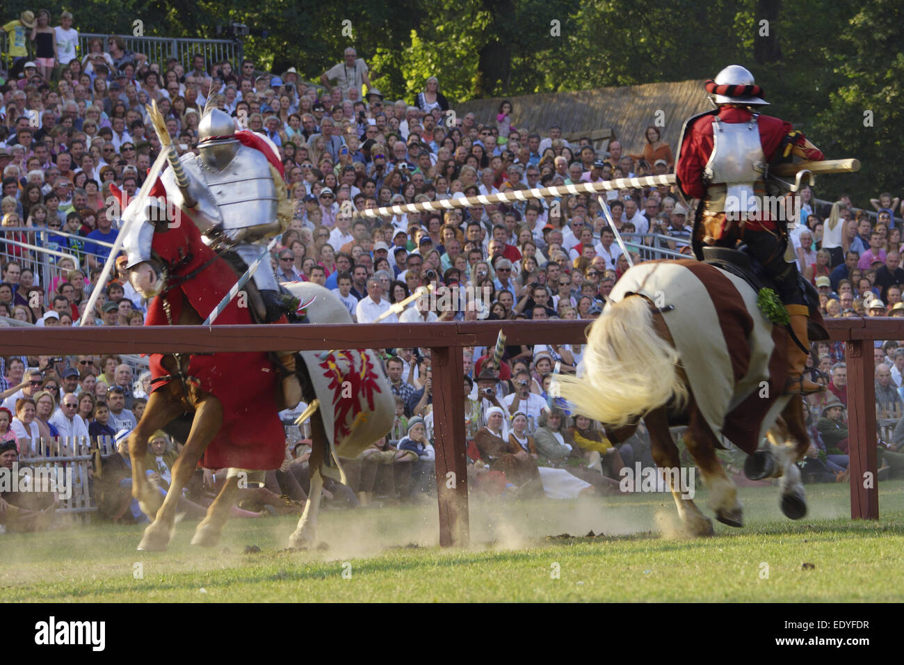 Mittelalterliche Spiele sind der Landshuter Hochzeit in Landshut