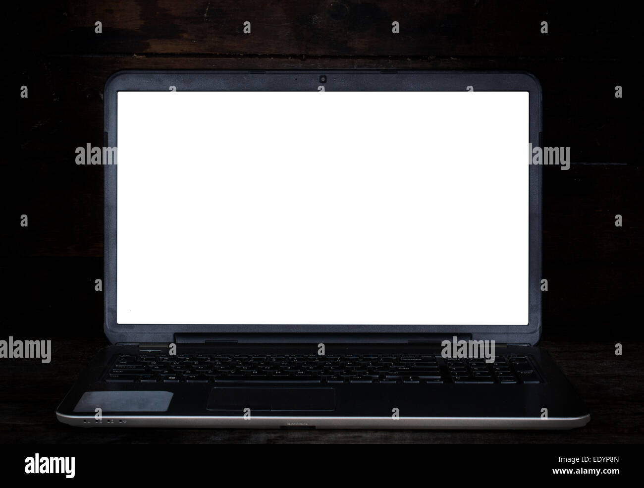 Leerer weißer Bildschirm auf dem Laptopcomputer Stockfoto