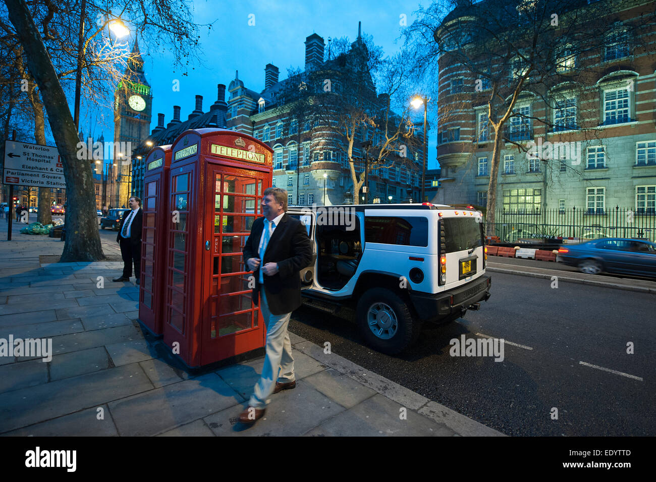 Limousine, Telefonzelle, Telefon Big Ben. Credit: LEE RAMSDEN/ALAMY Stockfoto