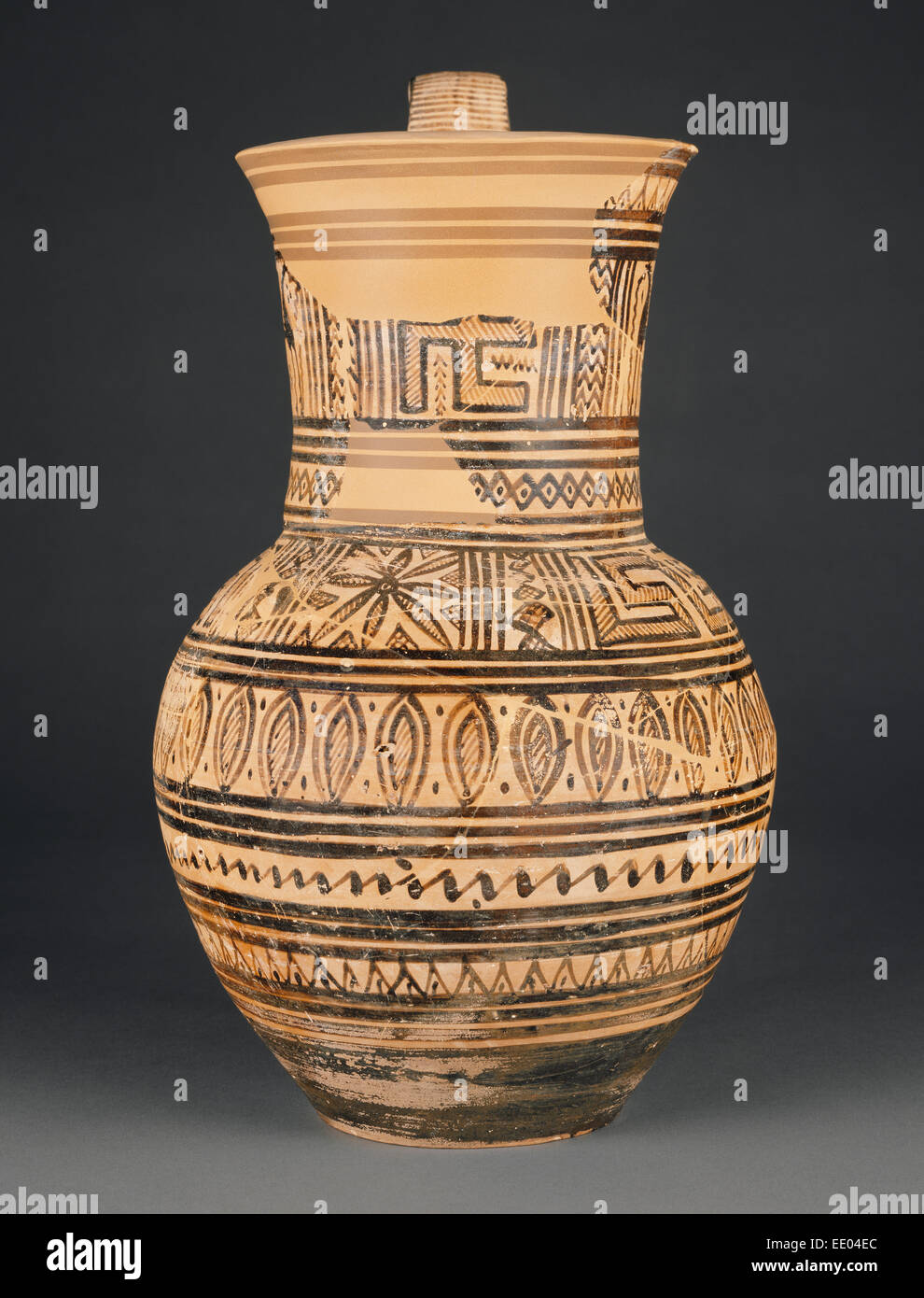 Attic geometrische Oinochoe; Unbekannt; Athen, Griechenland, Europa; 750-700 V. CHR.; Terrakotta Stockfoto