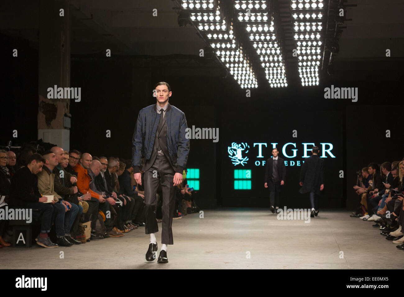 London, UK. 12. Januar 2015. Die Runway Show von Label Tiger of Sweden bei London Collections: Männer, die Menswear Fashionweek in London. Foto: CatwalkFashion/Alamy Live-Nachrichten Stockfoto