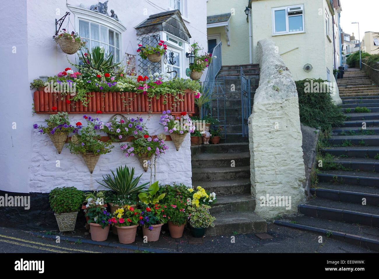 Ferienhaus Blumen Schritte Brixham Devon England UK Stockfoto