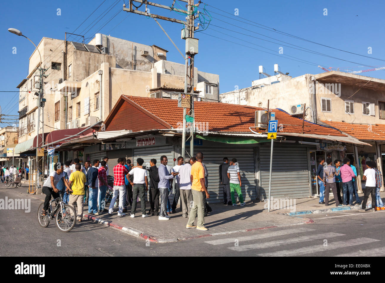 Straßenecke in der alten Bus Station Nachbarschaft, Tel Aviv, Israel Stockfoto