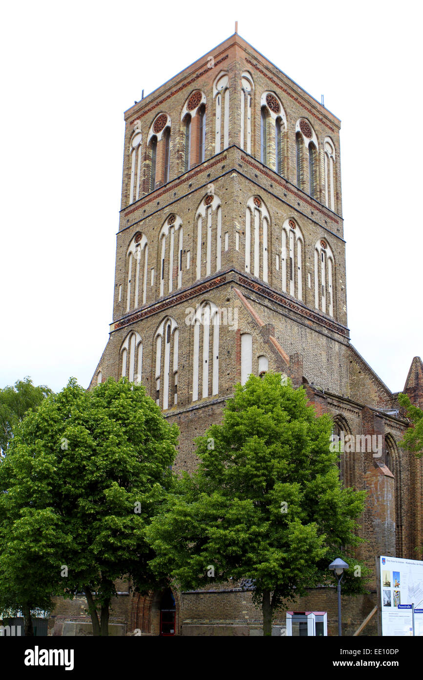 Deutschland, Mecklenburg-Vorpommern, Anklam, Kirchenruine St. Nikolai, Taufkirche von Otto Lilienthal Stockfoto