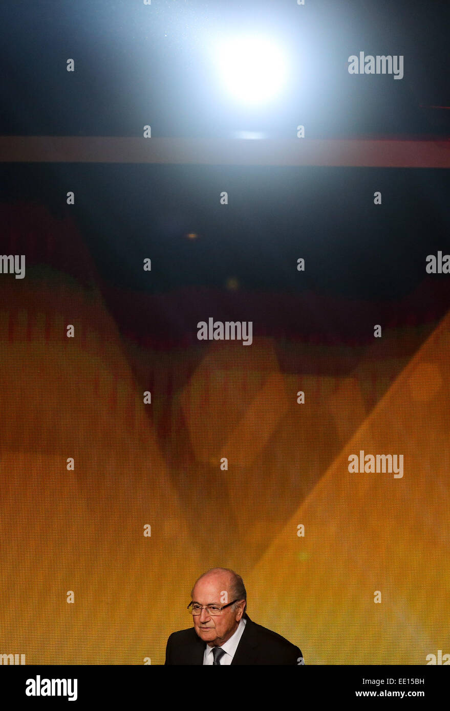 Zürich, Schweiz. 12. Januar 2015. FIFA-Präsident Sepp Blatter spricht während der FIFA Ballon d ' Or Award Zeremonie im Kongresshaus in Zürich, Schweiz, 12. Januar 2015. Bildnachweis: Zhang Fan/Xinhua/Alamy Live-Nachrichten Stockfoto