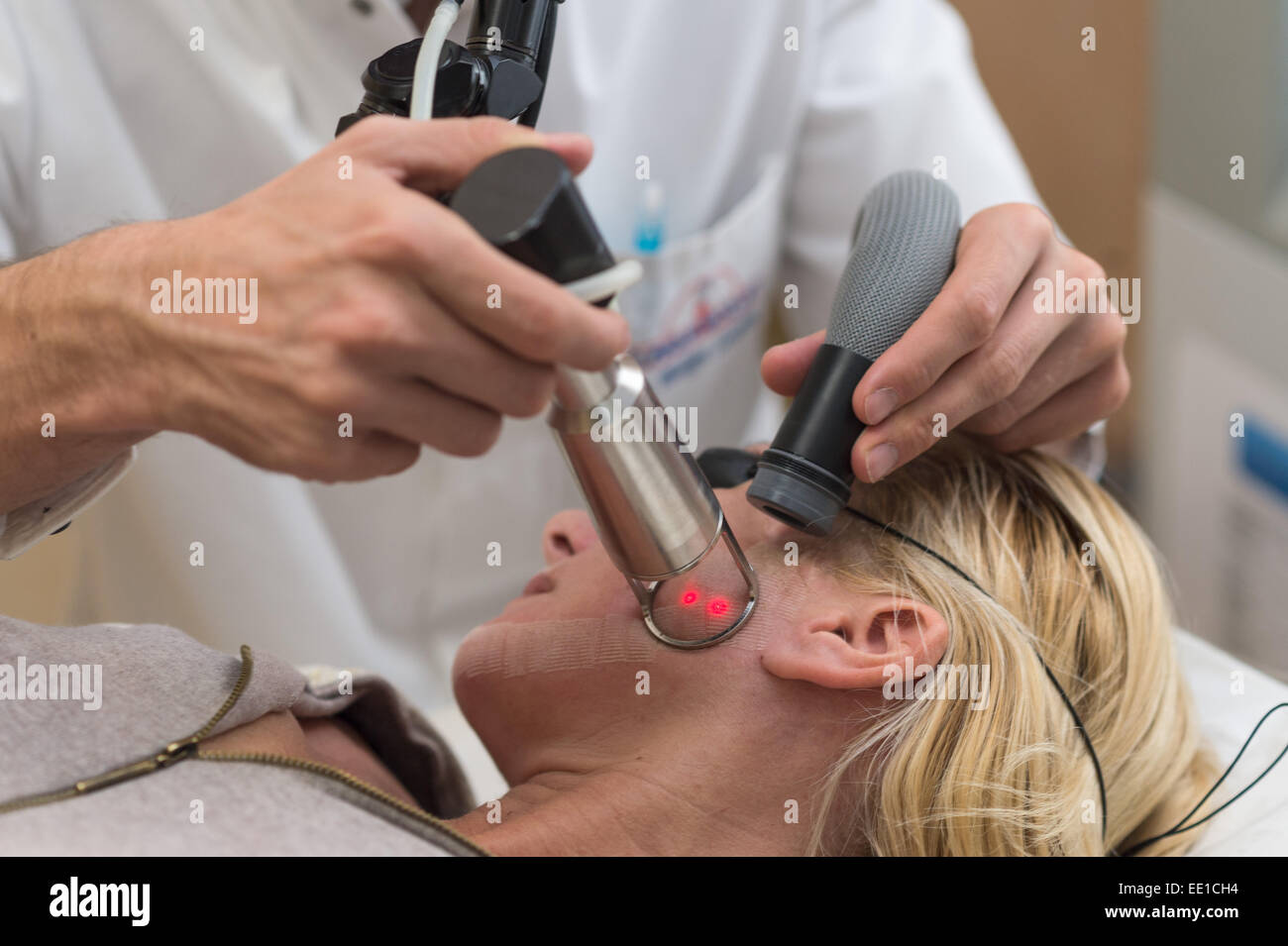 ÄSTHETISCHE MEDIZIN Stockfoto