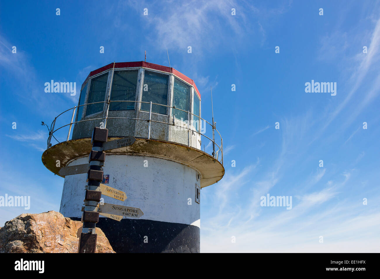 Cape Point Lighthouse an einem teilweise bewölkten Tag Stockfoto