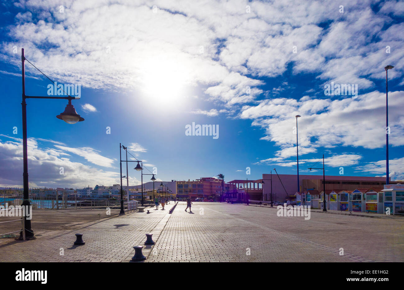 Hafen Sie Hafen zu Fuß "Gegenlicht" Sonne Corralejo Kanarische Inseln-Spanien Stockfoto