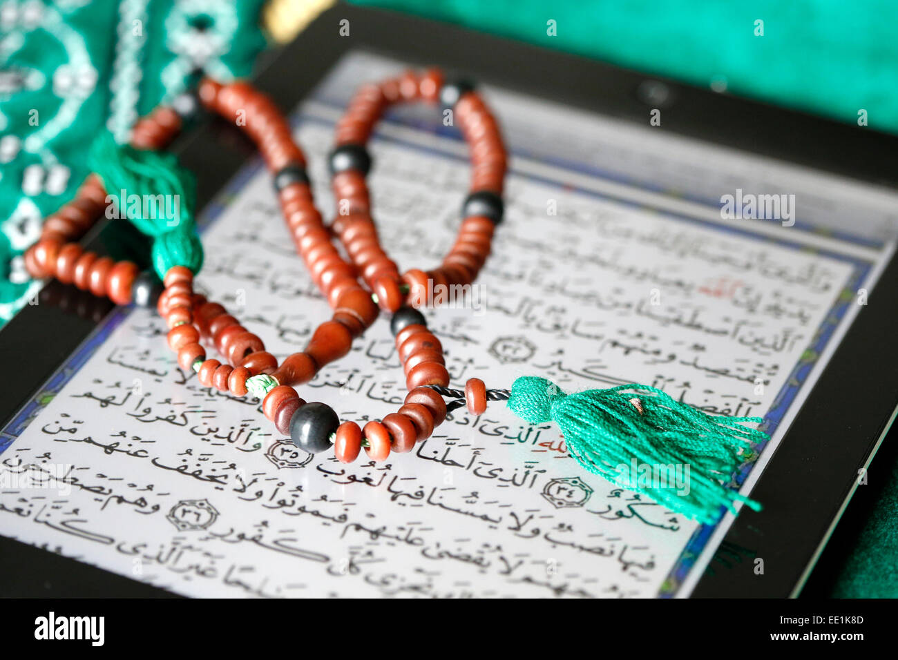 Elektronische Koran auf einem Ipad, Paris, Frankreich, Europa Stockfoto