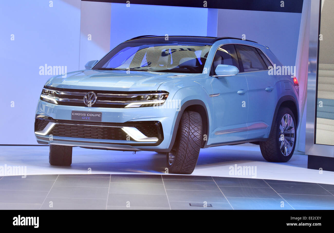 Detroit, Michigan, USA. 12. Januar 2015. Die Volkswagen Cross Coupe GTE wird während der Medien-Vorschau von der North American International Auto Show (NAIAS) 2015 in der Cobo Arena in Detroit, Michigan, USA, 12. Januar 2015 präsentiert. Die öffentlichen laufen vom 17. bis 25. Januar 2015. Foto: ULI DECK/Dpa/Alamy Live-Nachrichten Stockfoto