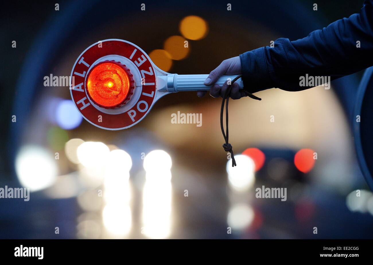 Polizei-Stop-Schild, Deutschland, Stadt Braunlage, 12. Januar 2015. Foto: Frank Mai Stockfoto