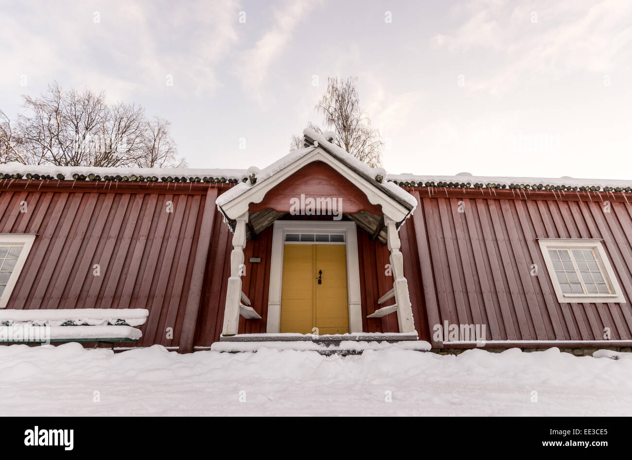 Traditionelle schwedische Bauernhaus im Winter Stockfoto