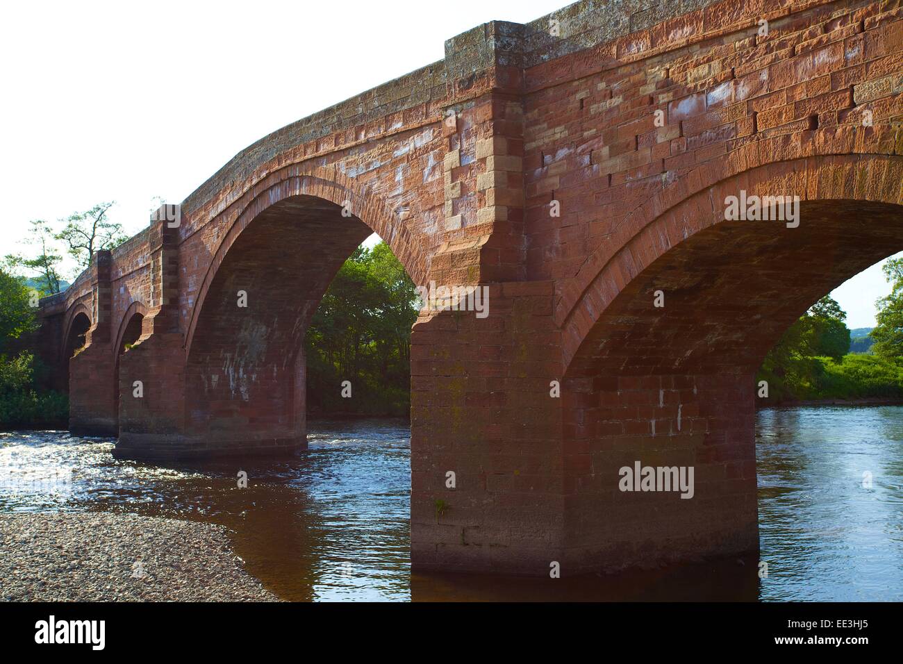 Bögen der Eden-Brücke, Lazonby, Eden Valley, Cumbria, England, UK. Stockfoto