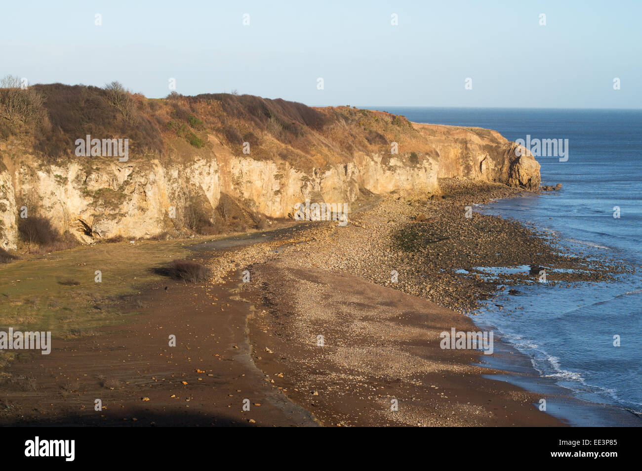 Weißdorn-Hive und Chourdon Punkt an der Nordküste Durham zwischen Easington Zeche und Seaham Stockfoto