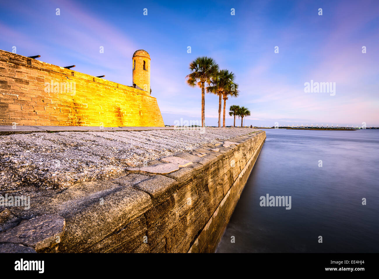 St. Augustine, Florida an das Castillo de San Marcos National Monument am Fluss Matanzas. Stockfoto St. Augustine, Florida an das Castillo de San Marcos National Monument am Fluss Matanzas. Stockfoto