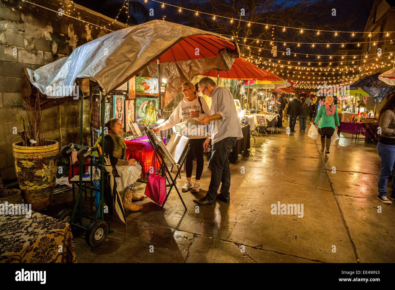 French Quarter, New Orleans, Louisiana.  Die Franzosen Kunstmarkt in der Nacht. Stockfoto