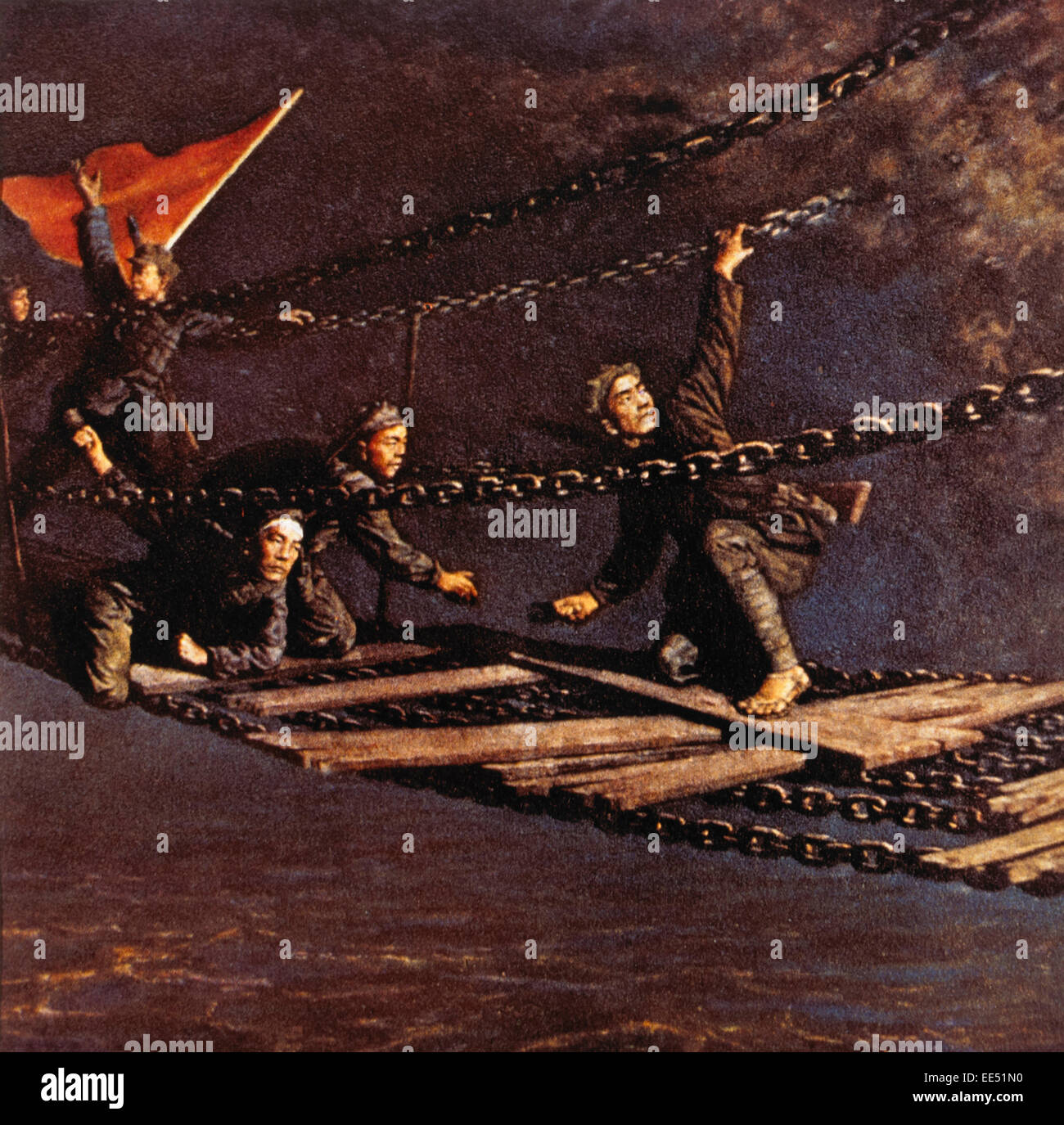 Rote Armee Soldaten Kreuzung Luding Fußgängerbrücke über Dadu River während des langen Marsches, Provinz Sichuan, China, ca. 1935 Stockfoto