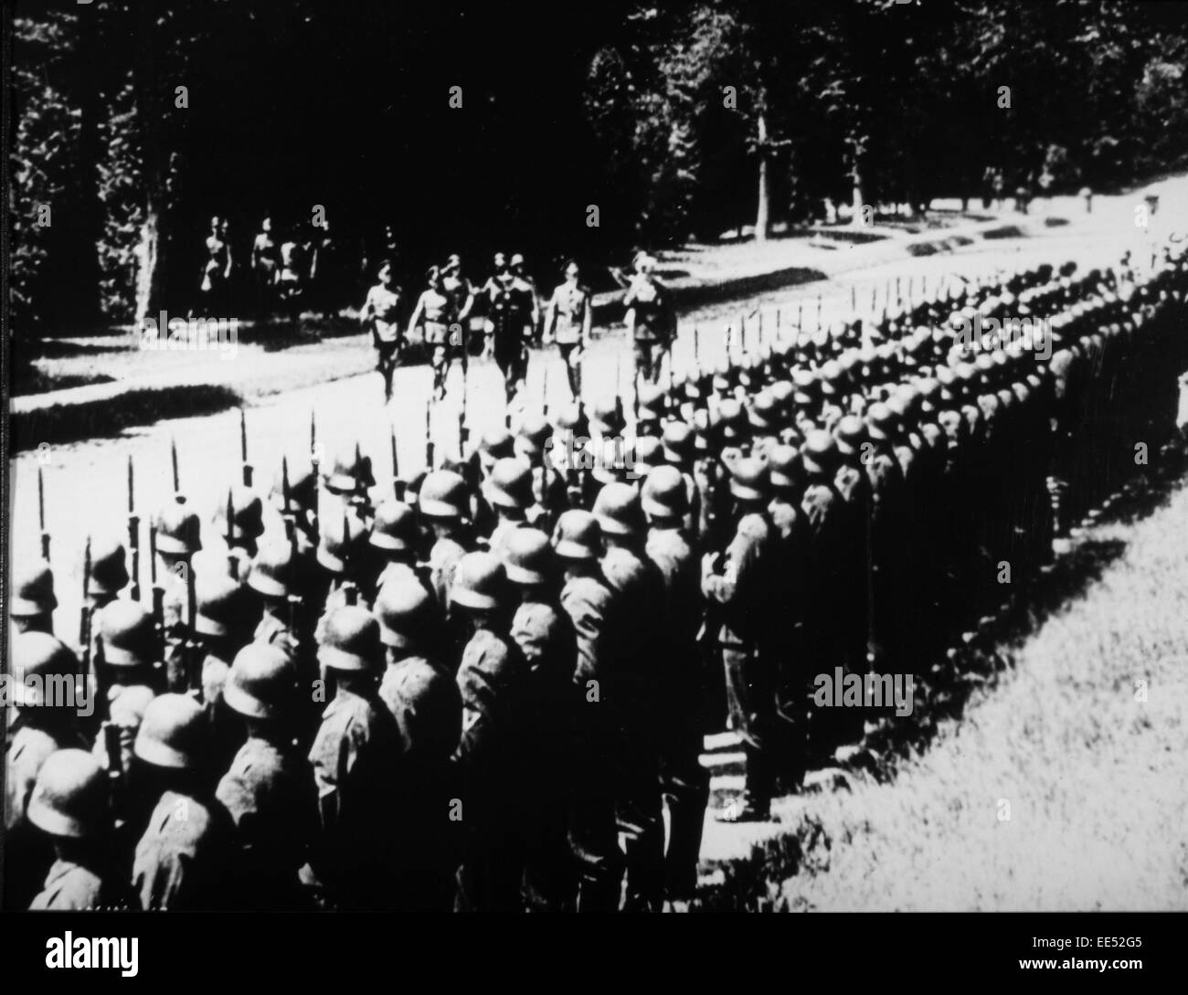 Deutsche Offiziere, die Überprüfung der Truppen, 1939 Stockfotografie