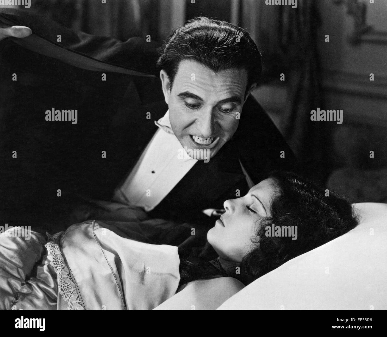 Carlos Villarias, Lupita Tovar, am Set des spanischsprachigen Films, "Dracula", 1931 Stockfoto