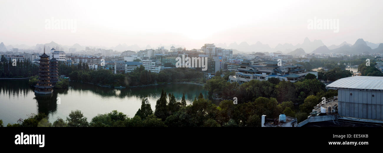 Panoramablick auf die Skyline von Guilin, China Stockfoto