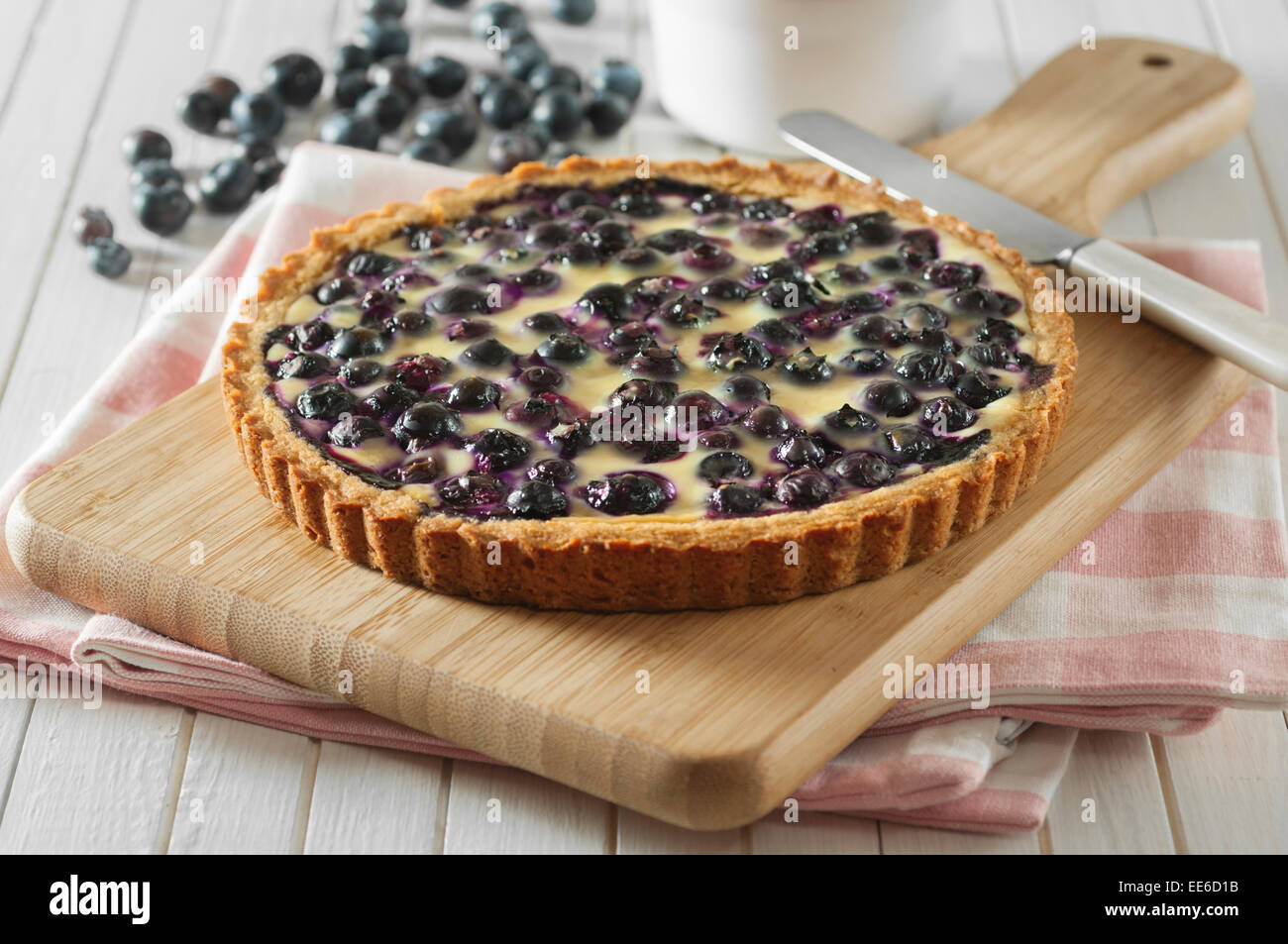 Finnischer Blaubeerkuchen. Mustikkapiirakka Stockfotografie - Alamy Finnischer Blaubeerkuchen. Mustikkapiirakka Stockfotografie - Alamy